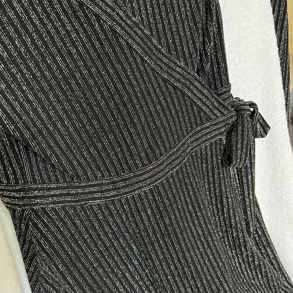 BCBG MAXAZRIA Silver on Black, Metallic lightweight knit Short Wrap Dress - Picture 9 of 14